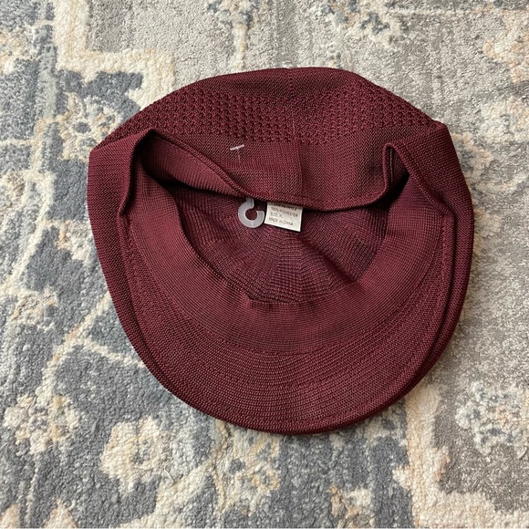 Rich Burgundy Knit flat Cap - Picture 3 of 4